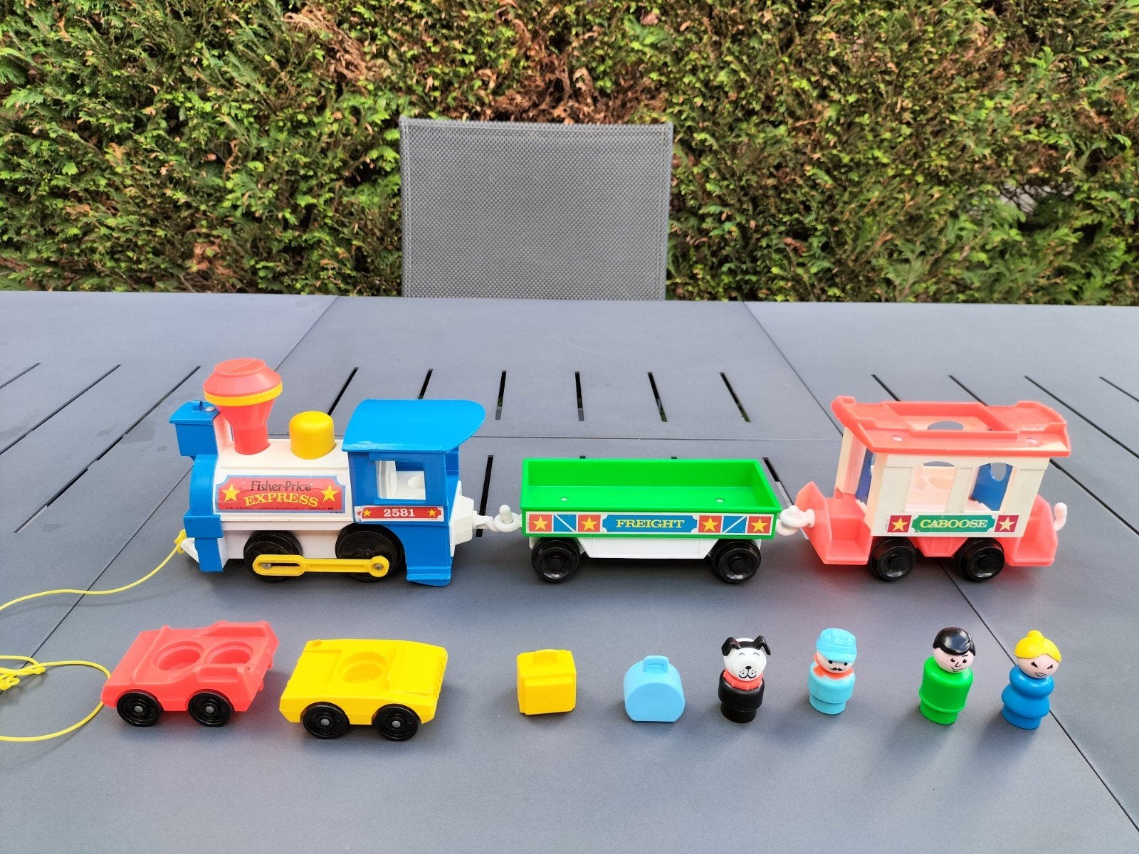 Petit train express Fischer Price, Enfants & Bébés, Enlèvement