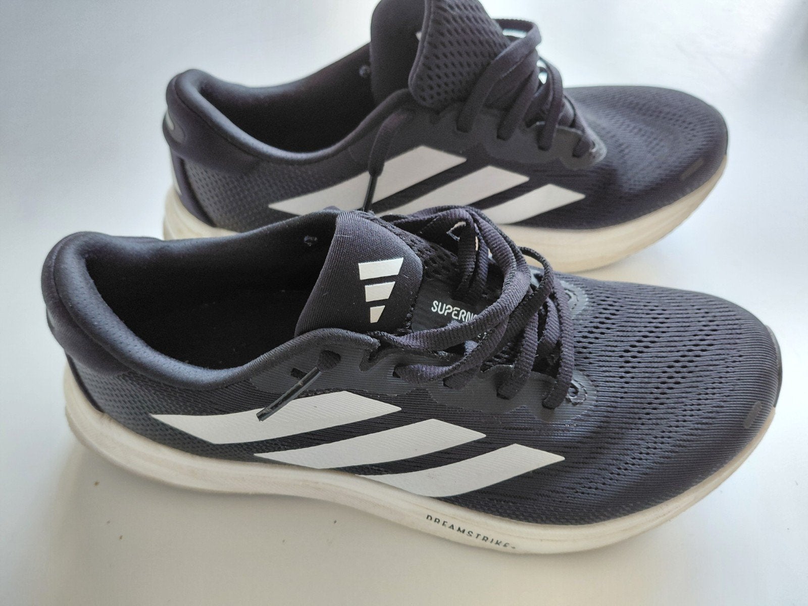 Adidas Supernova Dreamstrike hardloopschoen maat 40.
Orig, Sport en Fitness, Adidas, Gebruikt, Hardloopschoenen, Ophalen of Verzenden