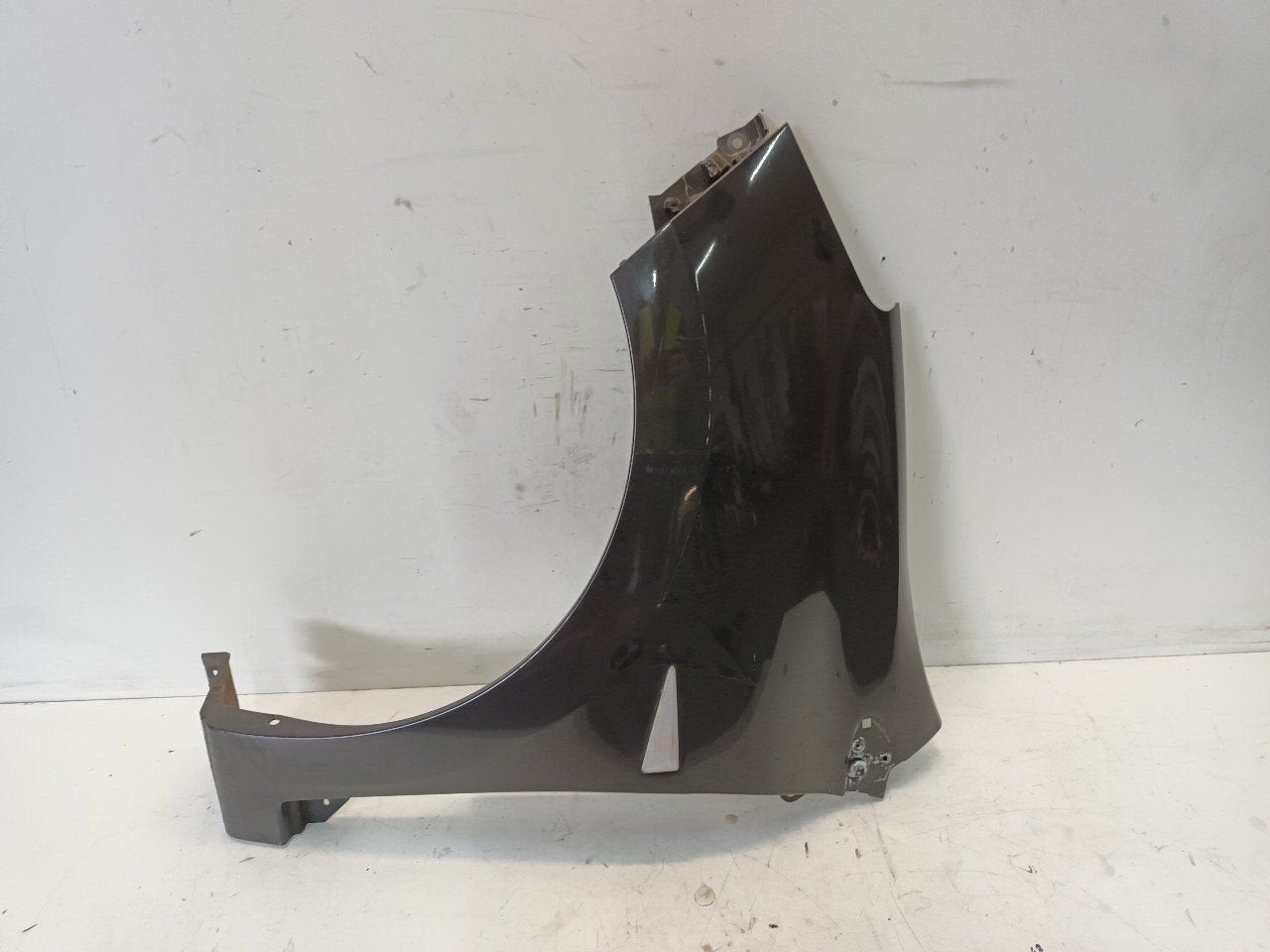 Voorscherm links Renault Wind, Onderdelen@venauto.nl, Van der Ven Autorecycling B.V., Gebruikt, Ettenseweg 76, 4706 PB Roosendaal, The Netherlands