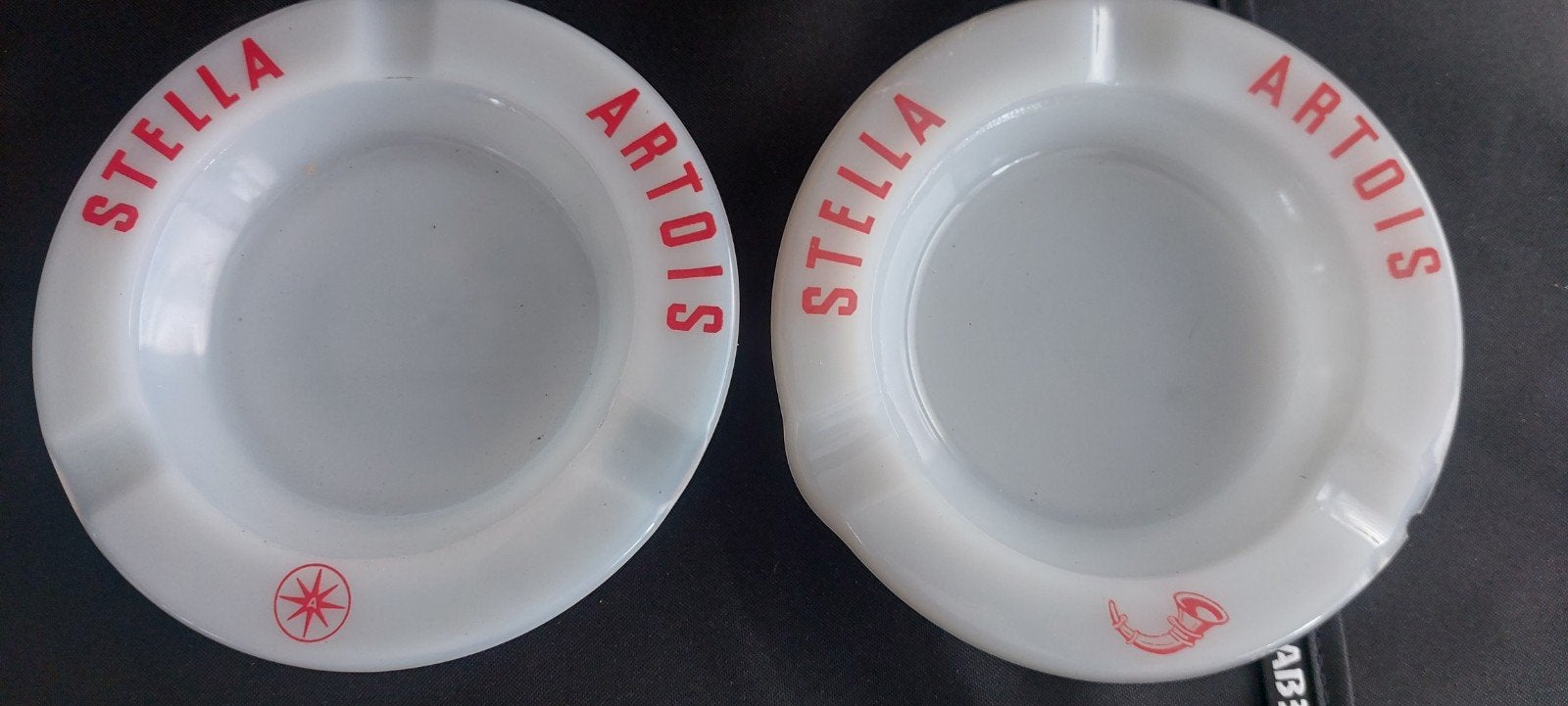 2 asbakken van Stella Artois, Verzamelen, Ophalen of Verzenden, Stella Artois