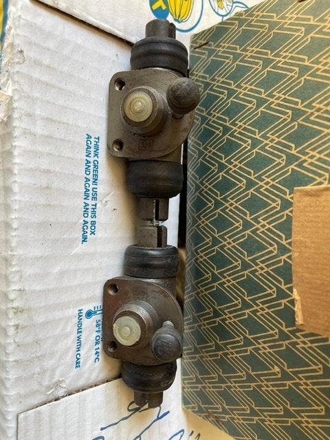 Volkswagen coccinelle cylindre  roue av; 113611055  NOS ATE, Enlèvement ou Envoi, Neuf