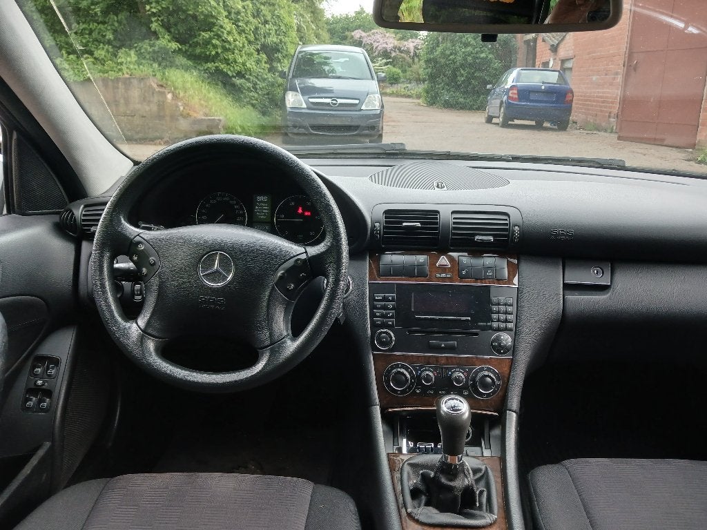 MERCEDES C200 2000cc DIESEL/GEKEURD/12MAAND GARANTIE, Parkeersensor, Bedrijf, Euro 4, Te koop
