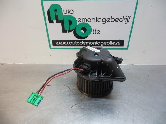 Moteur de ventilation chauffage d'un Peugeot 406, -, 3 mois de garantie, Utilisé, -