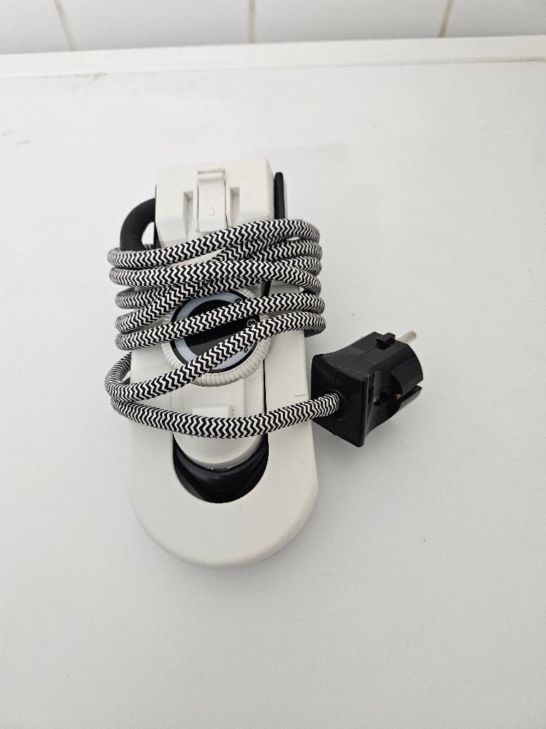PETIT FER A REPASSER DE VOYAGE, Electroménager, Enlèvement, Comme neuf, Fer à repasser avec cordon