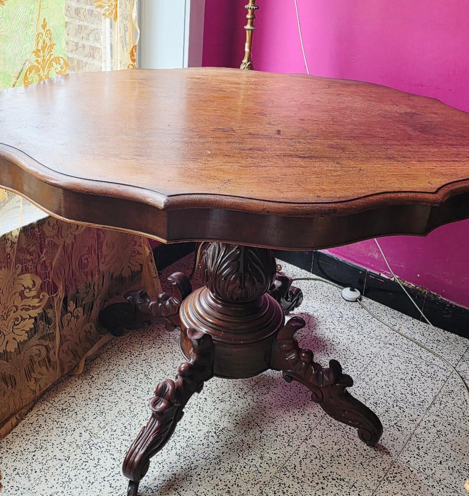 Antieke mahonie koffietafel met geschulpte ornamenten, Enlèvement