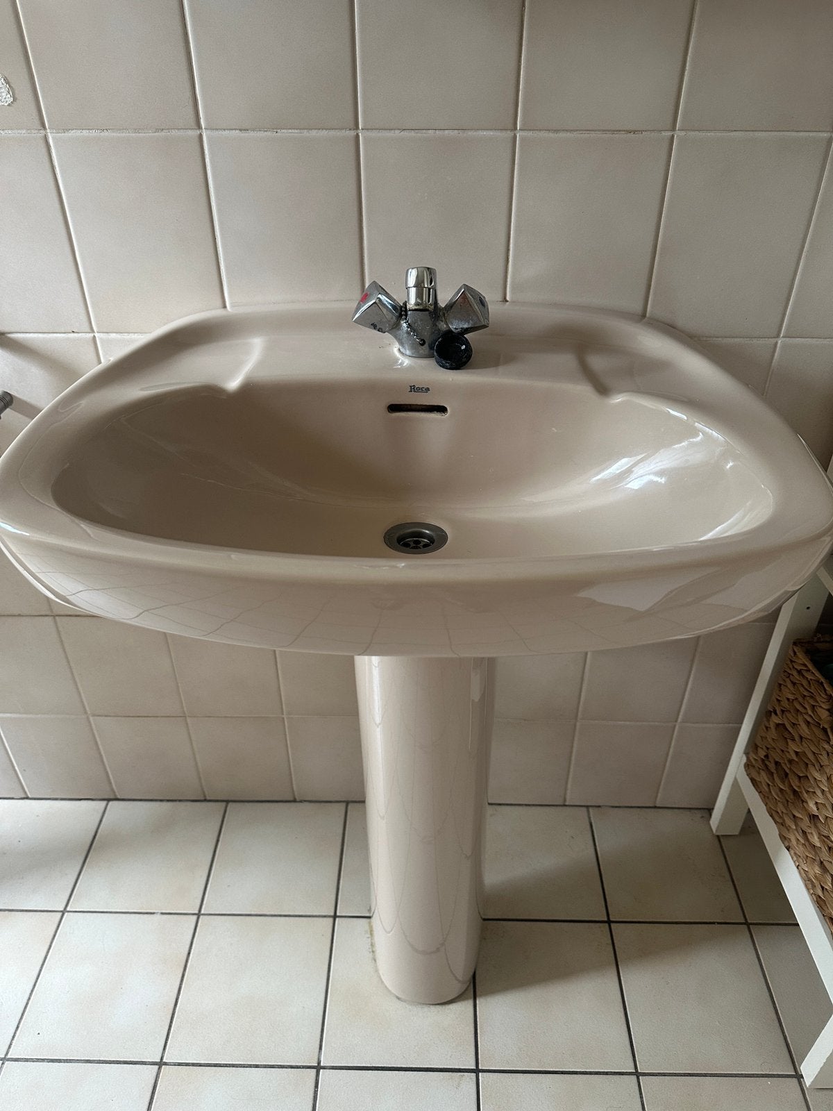 2 vintage roca lavabo’s, Huis en Inrichting, Badkamer | Badkamermeubels, Ophalen, Zo goed als nieuw