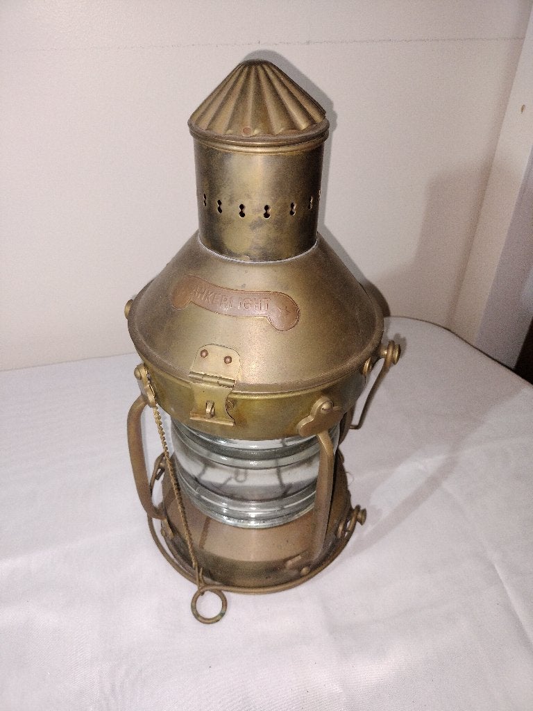 Koperen Lamp, Enlèvement