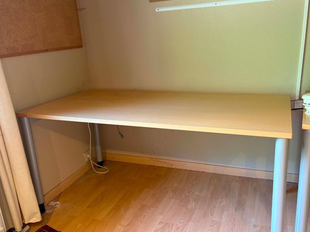 table de bureau, Comme neuf, Enlèvement, 75 cm ou plus, Rectangulaire