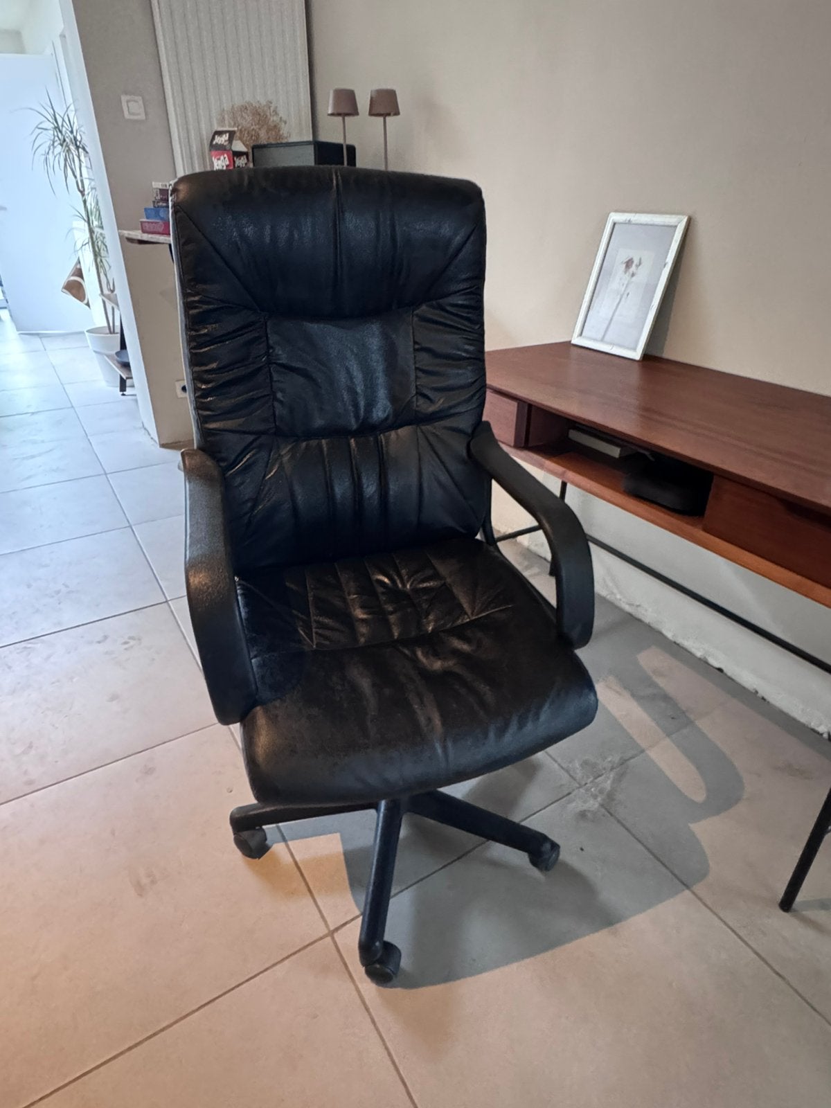 Zwarte bureaustoel op wieltjes – comfortabele bureaustoel, Enlèvement, Comme neuf, Noir, Chaise de bureau