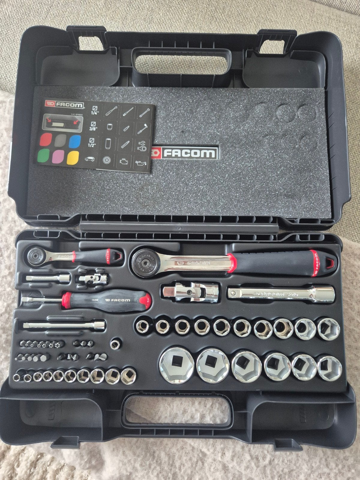 Coffret douilles et cliquets FACOM RS.161-2 (1/4" et 1/2"), Enlèvement ou Envoi, Neuf