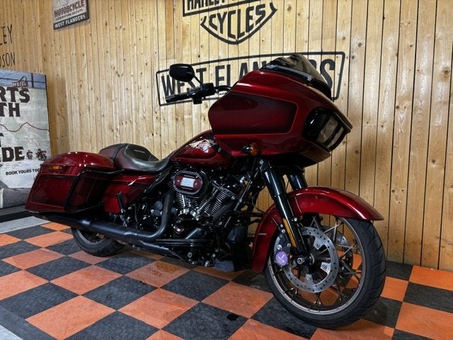 Harley-Davidson Road Glide Special, 1868 cm³, Customerservices@harley‑davidson.com, 3700 West Juneau Avenue
WI 53208  Milwaukee, US
