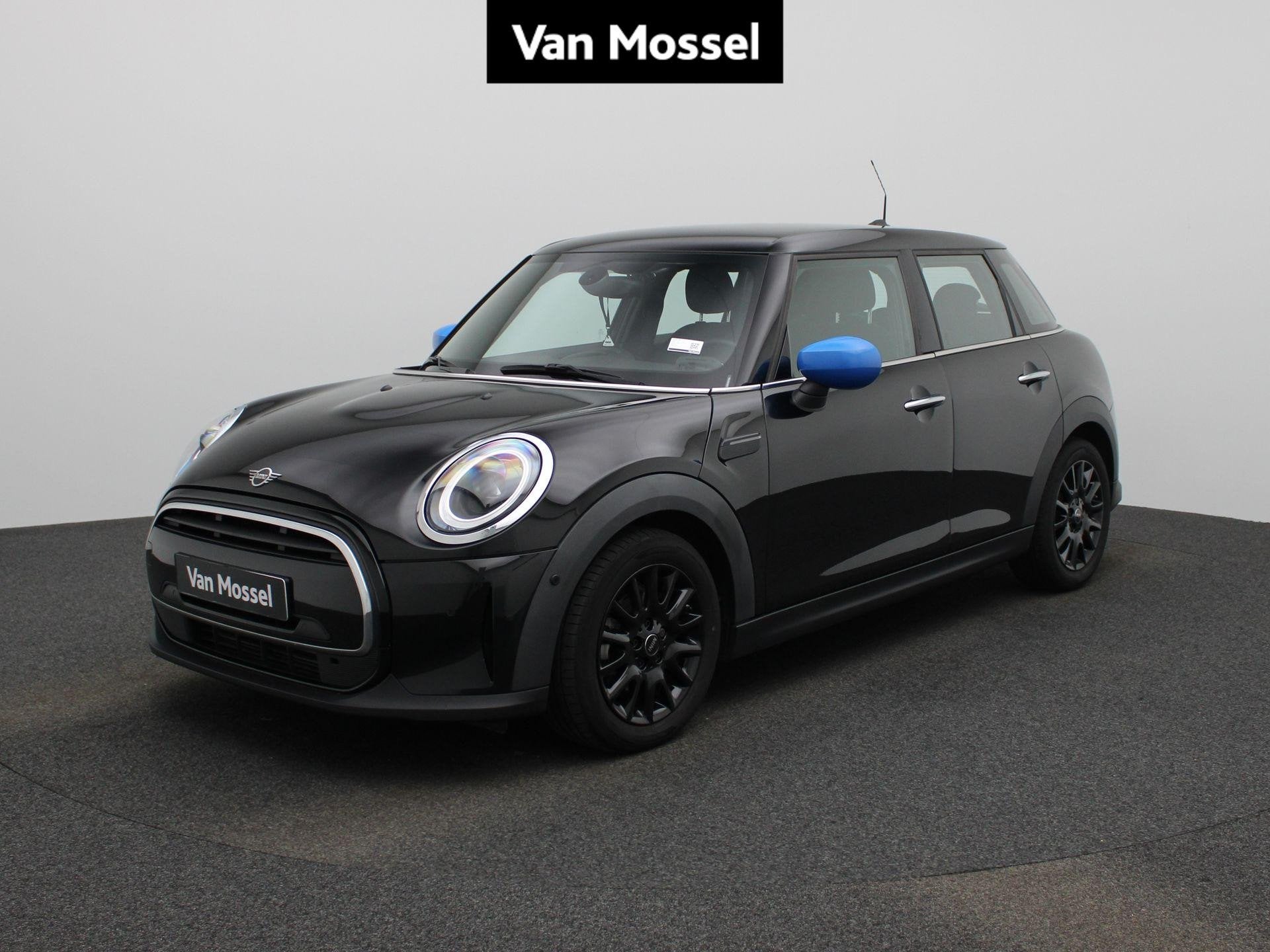 Mini Mini 5 door One LED | NAVI | ECC, Voorwielaandrijving, 75 kW, Stof, Gebruikt