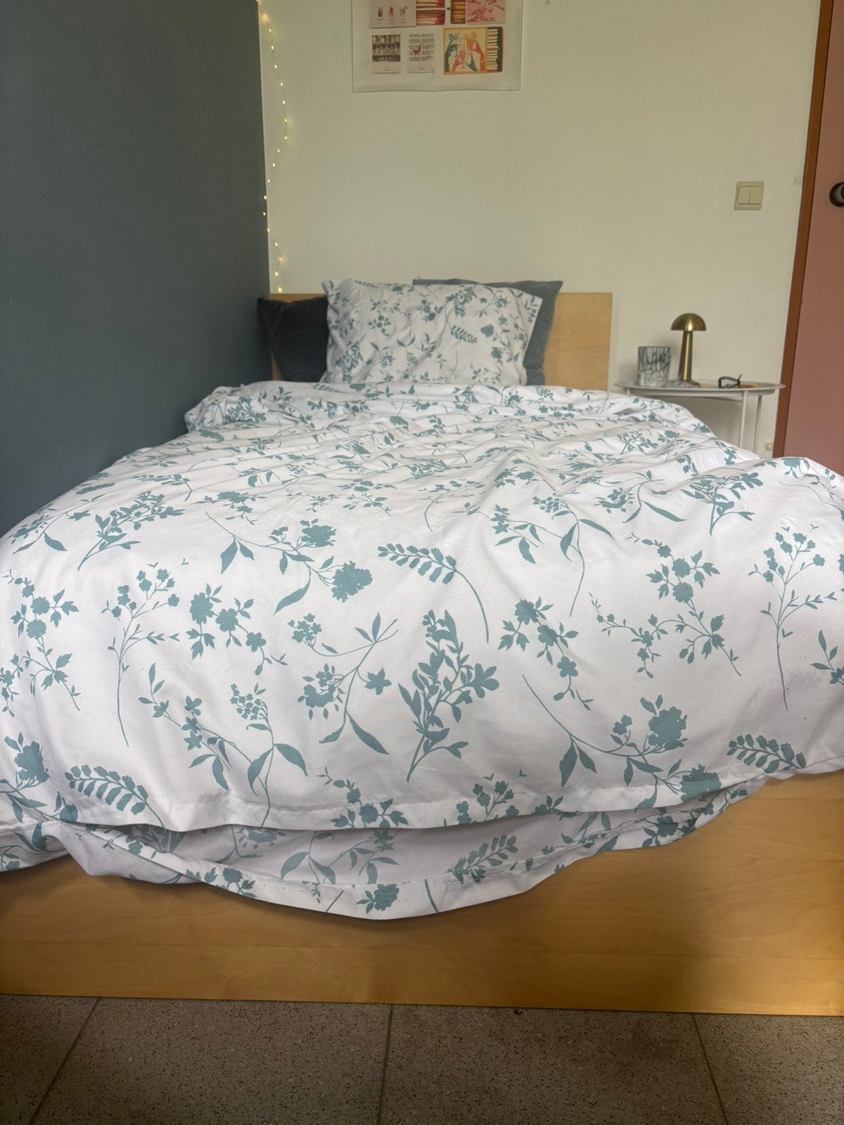Eenpersoonsbed met matras, Maison & Meubles, Chambre à coucher | Linge de lit, Enlèvement, Comme neuf
