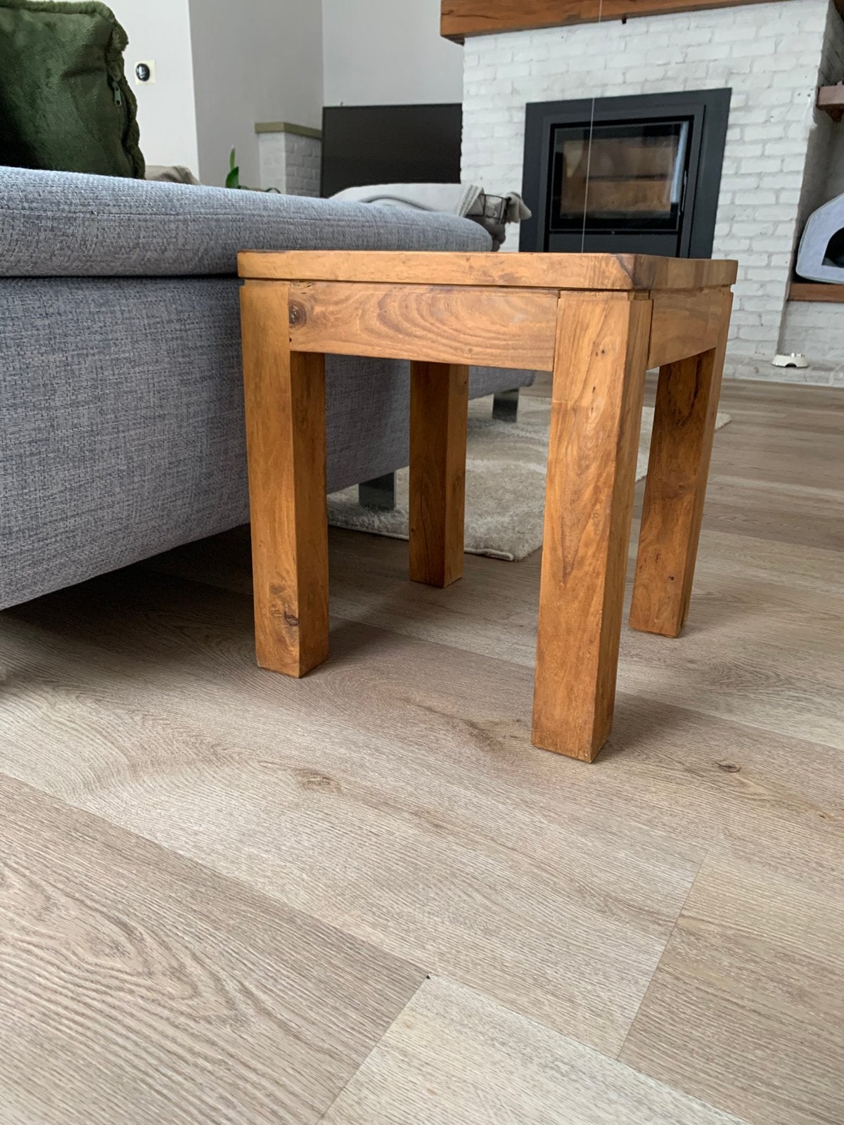 Set van 2 massieve sheesham bijzettafels – Maisons du Monde, Moins de 55 cm, Carré, Enlèvement, Utilisé
