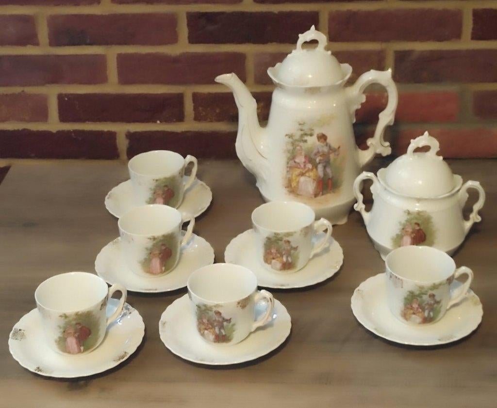 service à café ou à thé en porcelaine décoré de myosotis., Enlèvement