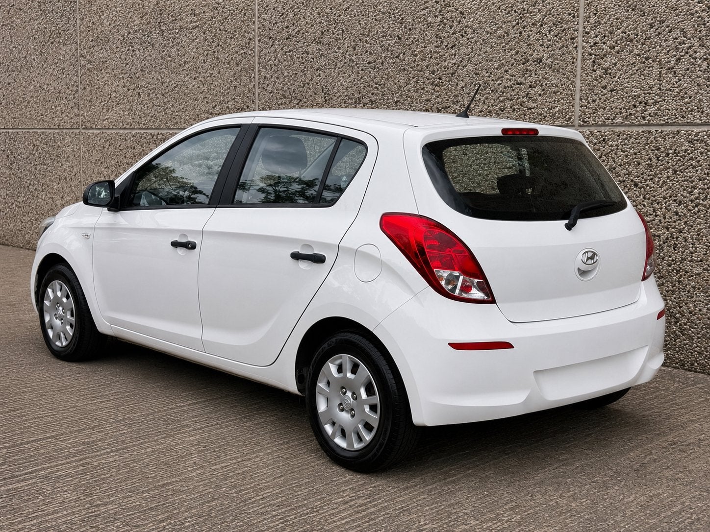Hyundai i20 1.2i Benzine Airco Cd/Radio, Auto's, Hyundai, Bedrijf, Handgeschakeld, Radio, I20