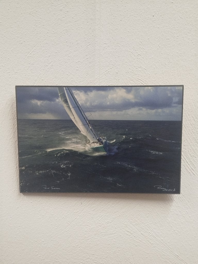Maritiem Paneel - Philip Plisson "Pour Team" (37x24 cm), Antiquités & Art, Art | Dessins & Photographie, Enlèvement ou Envoi, Photo