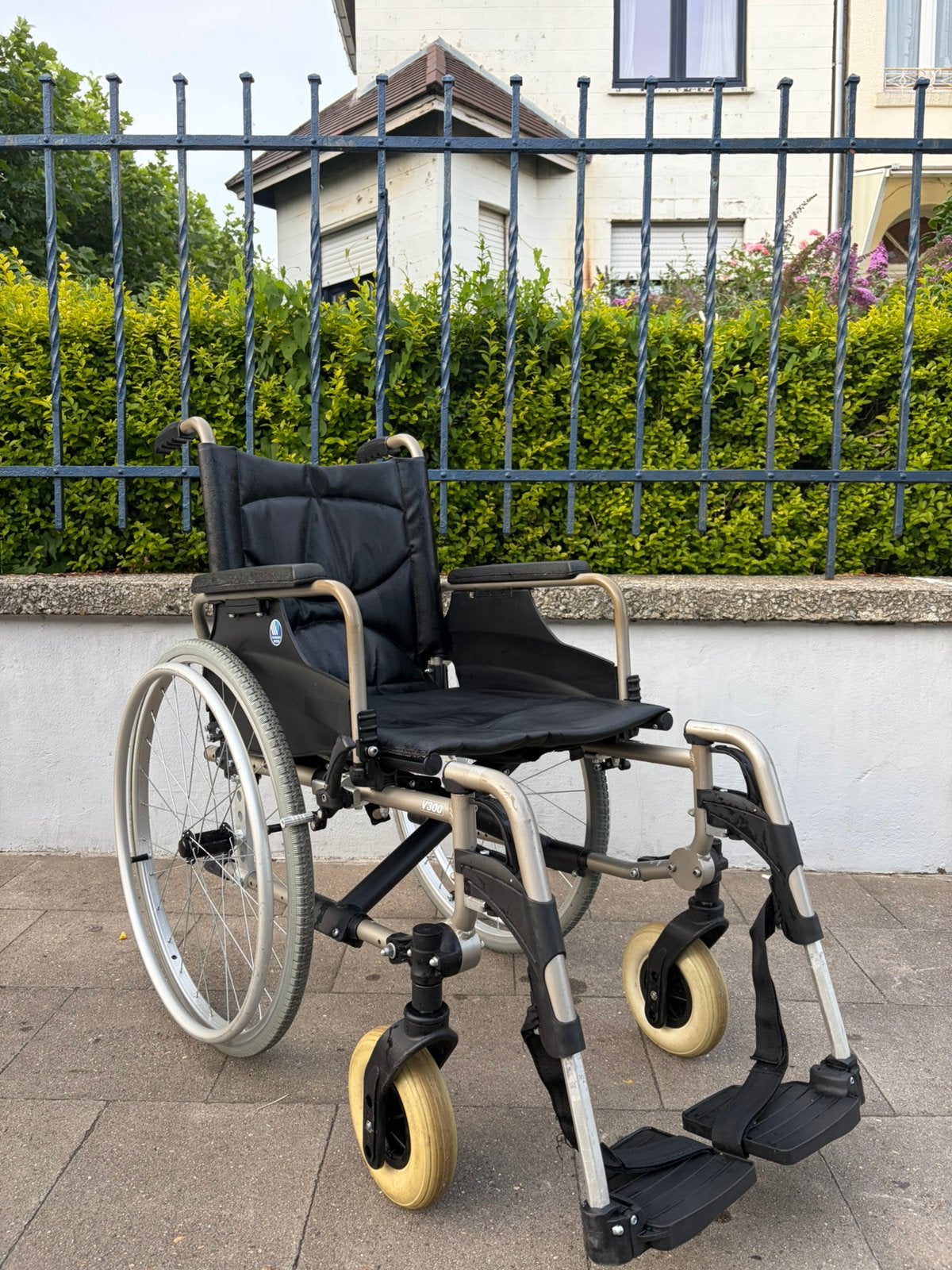Vermeiren V 300 opvouwbare rolstoel nieuwstaat, Diversen, Ophalen of Verzenden, Inklapbaar, Zo goed als nieuw, Handbewogen rolstoel