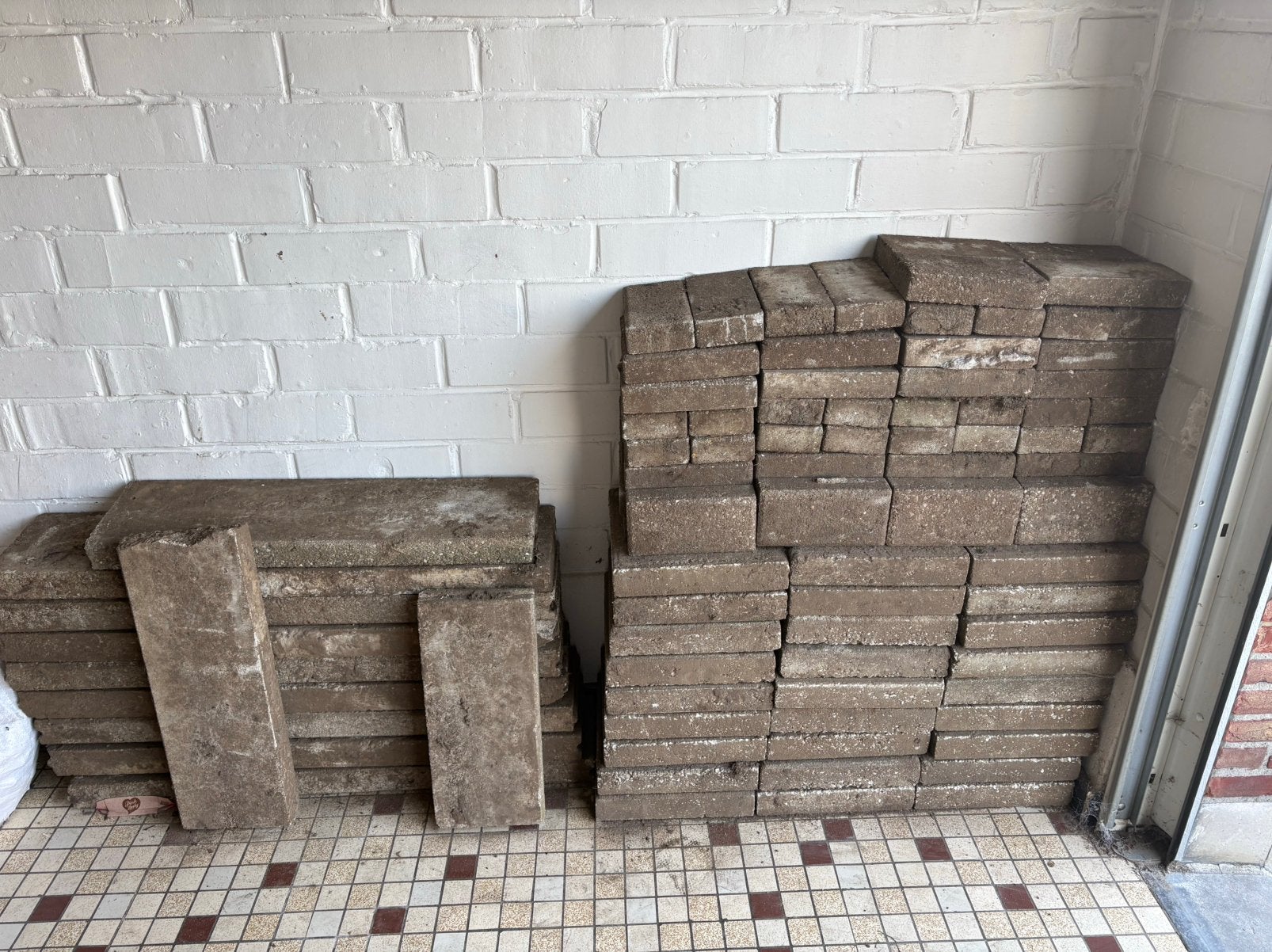 Betontegels & boordstenen, Tuin en Terras, Ophalen, Zo goed als nieuw