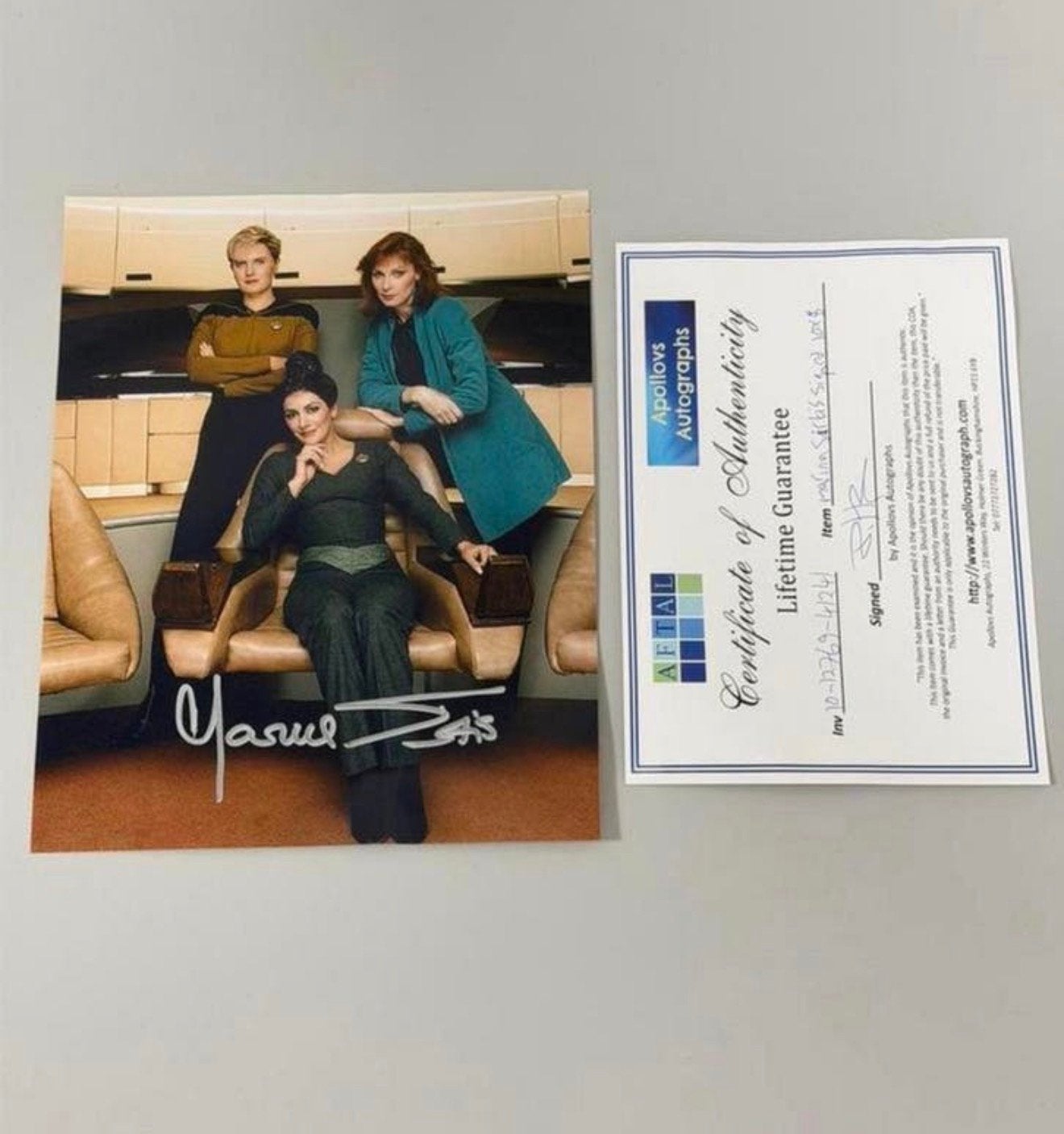 Marina Sirtis Handtekening STAR TREK The Next Generation COA, Ophalen of Verzenden, Zo goed als nieuw, Foto of Kaart, Gesigneerd