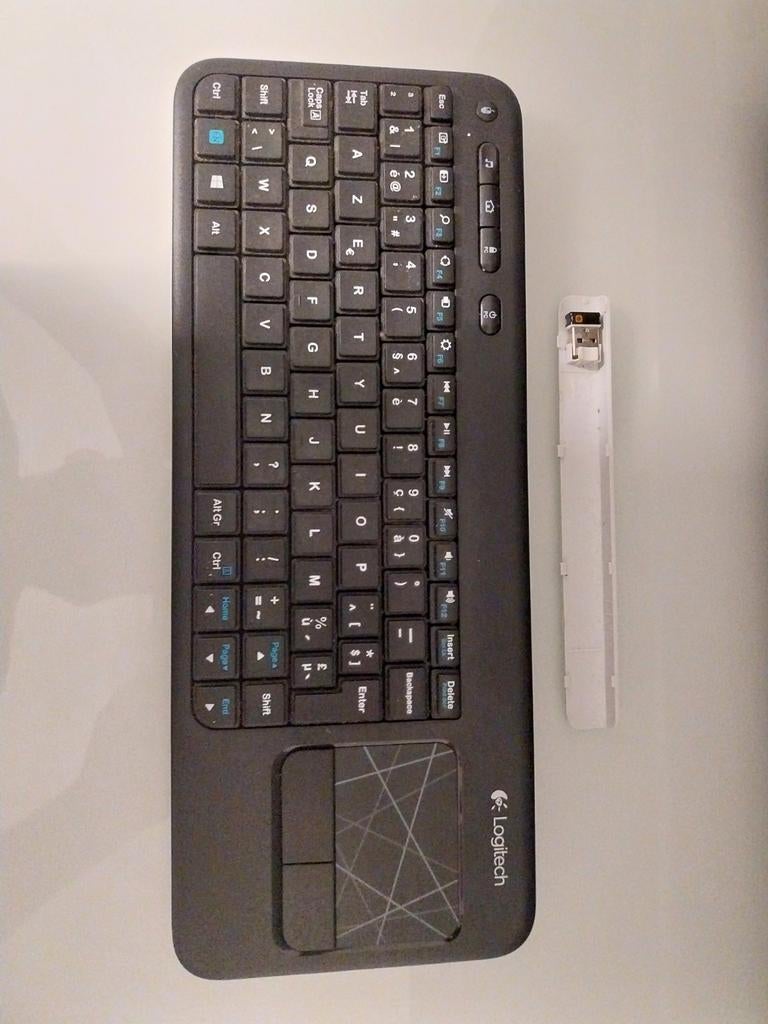 Connexion au clavier sans fil Logitech, Informatique & Logiciels, Claviers, Enlèvement ou Envoi