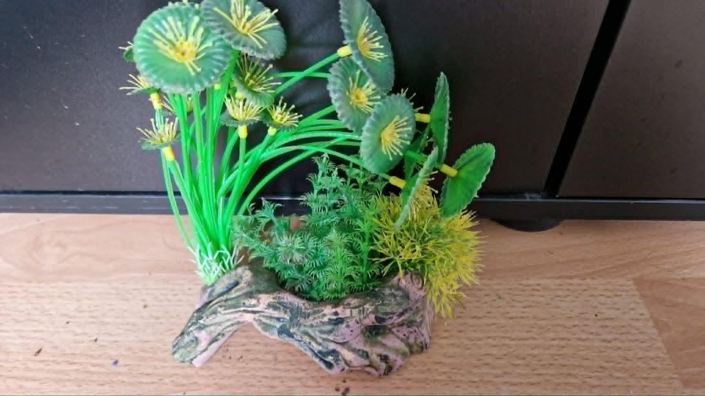 nep hout met nep plantjes op, Dieren en Toebehoren, Ophalen