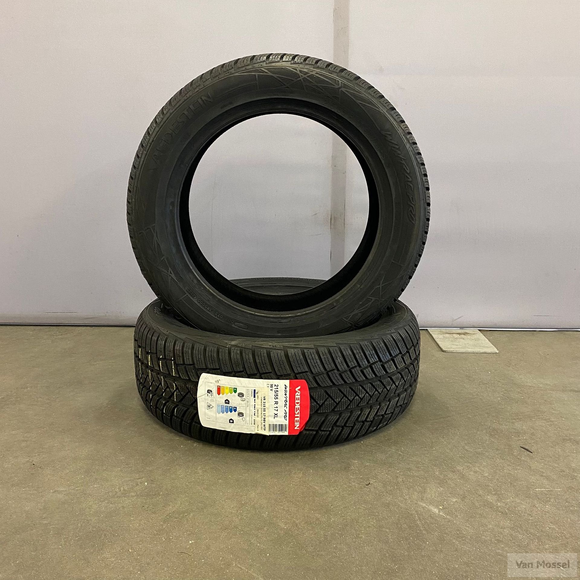 Vredestein Wintrac Pro 215/55/R17 98V, Auto-onderdelen, Banden en Velgen, -, -, 17 inch, Band(en)