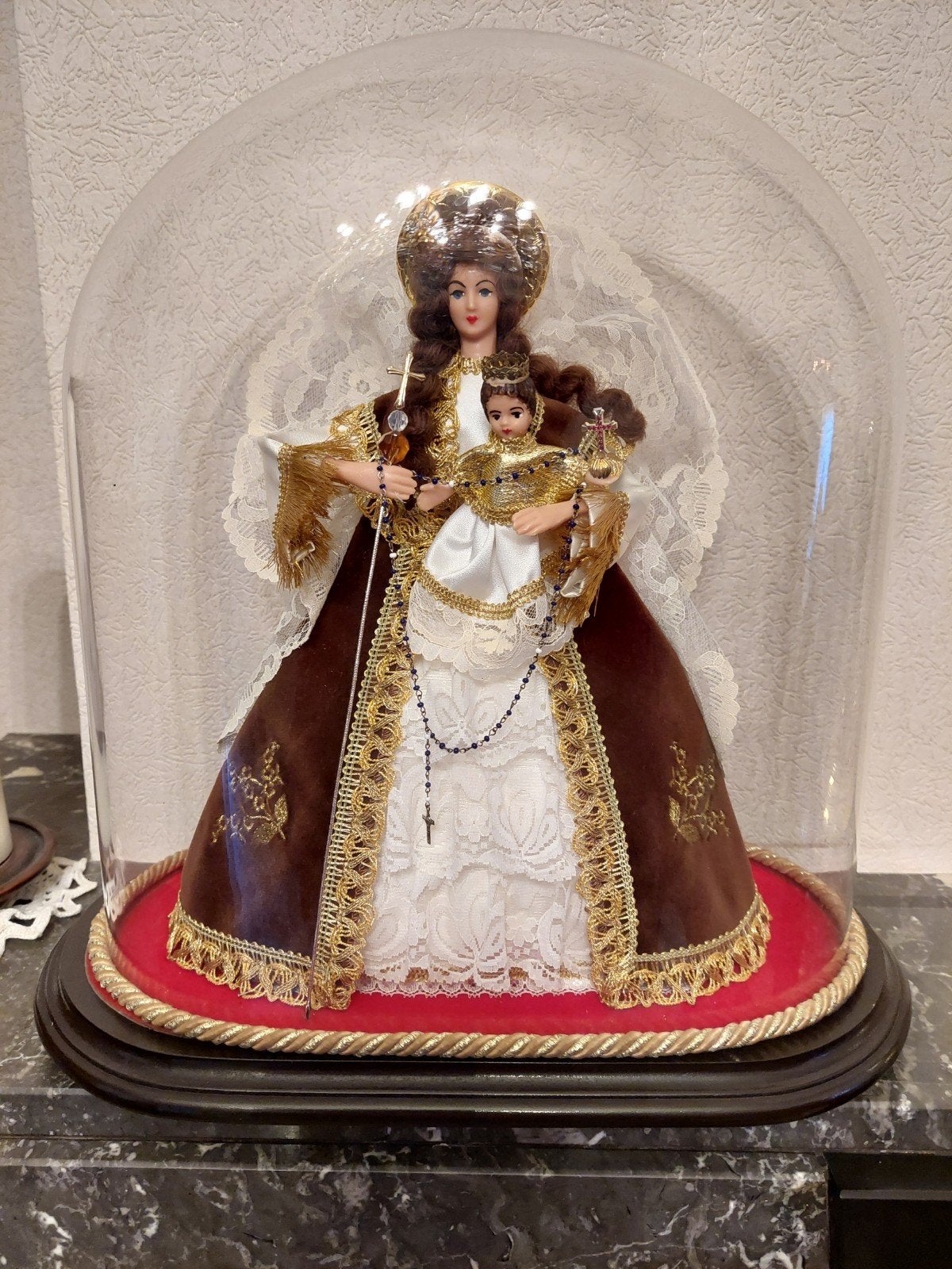 Maria onder stolp, Ophalen