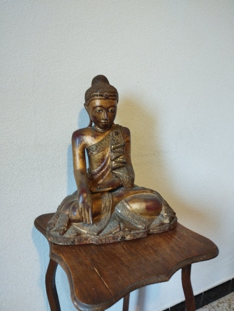 Gracieus houten Boeddha beeld, Ophalen, Handgemaakt, 20 - 50 cm, Beeld