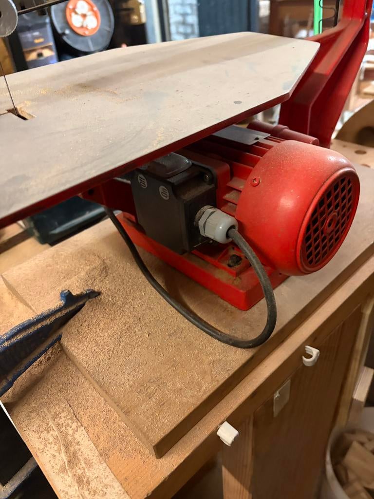 Scie chantourner Hegner, Bricolage & Construction, Moins de 600 watts, Moins de 30 mm, Enlèvement, Utilisé