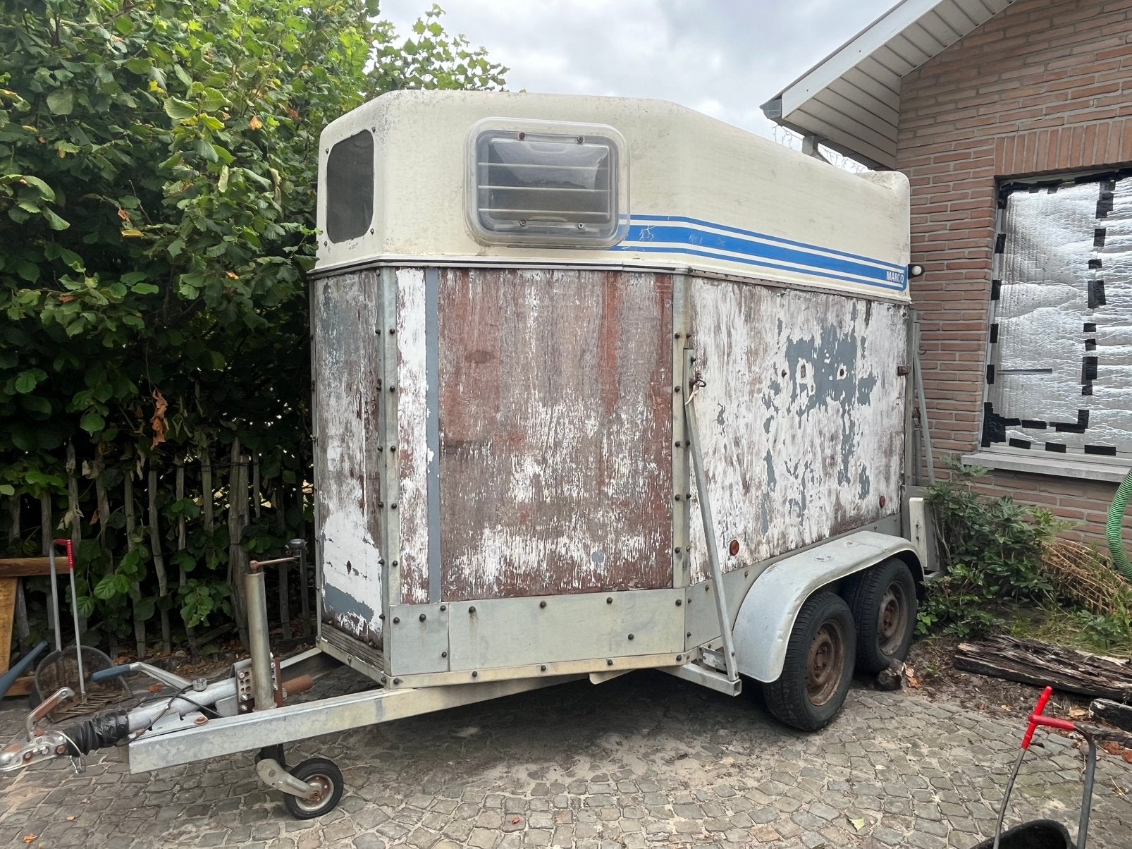 OPGELET!!!  Paarden trailer voor opmaak of afbraak., Dieren en Toebehoren, Ophalen, Gebruikt, Hout, 2-paards trailer