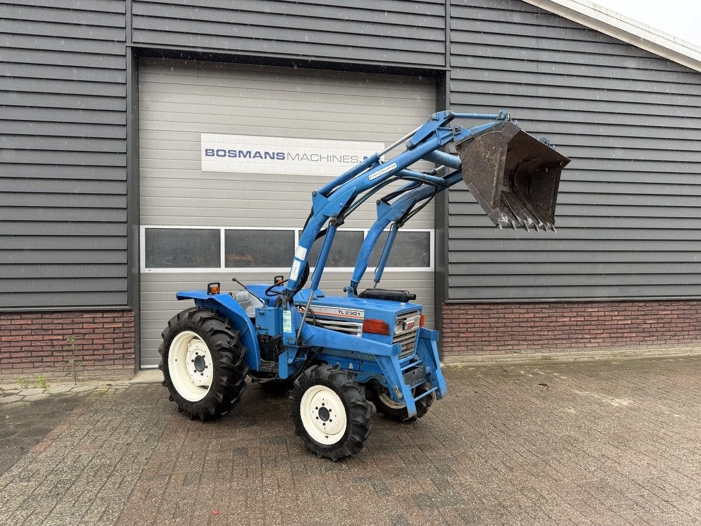 Iseki TL2301 4WD minitractor met frontlader NL kenteken, Utilisé, Autres marques