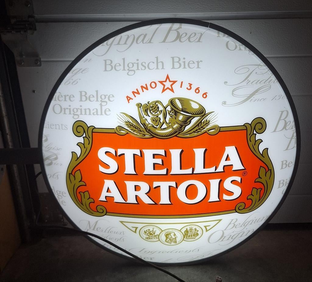 Stella Artois lichtreclame, Ophalen