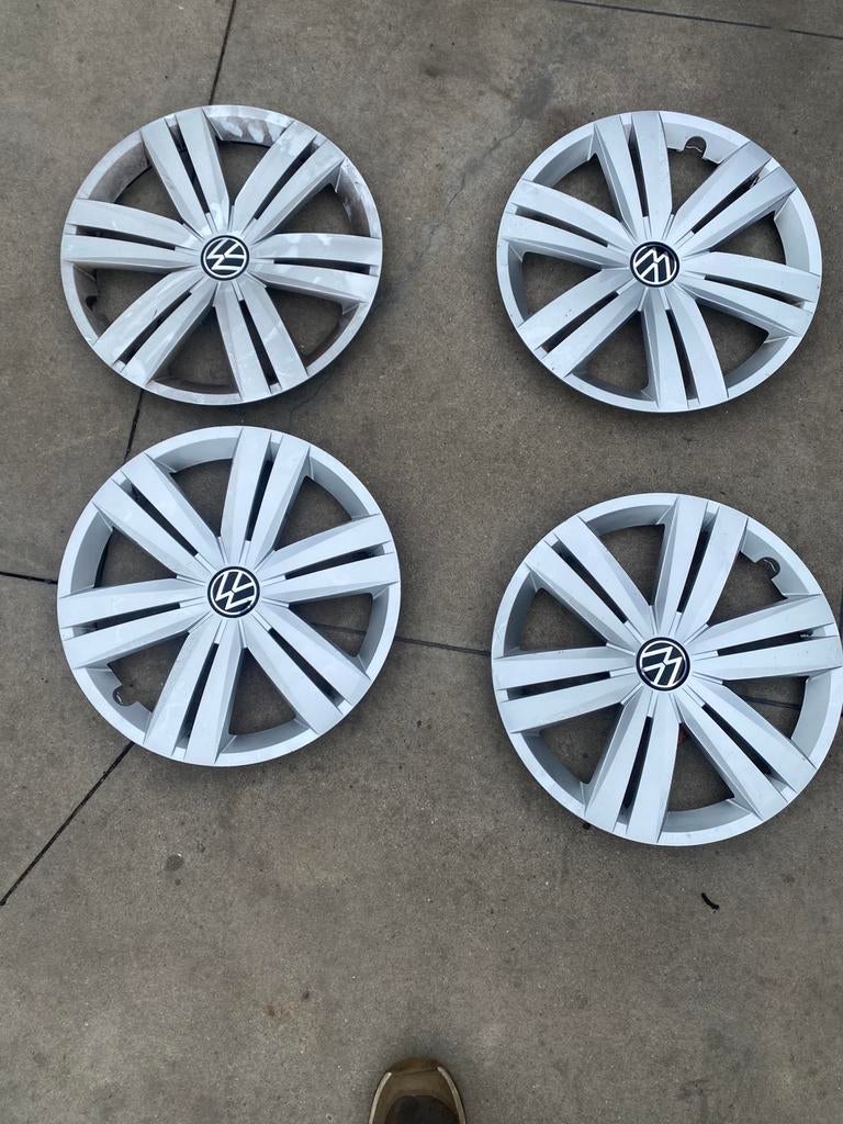 Wieldop/ wielschijf vw 5TA601147B 16inch, Auto diversen, Wieldoppen, Ophalen, Zo goed als nieuw