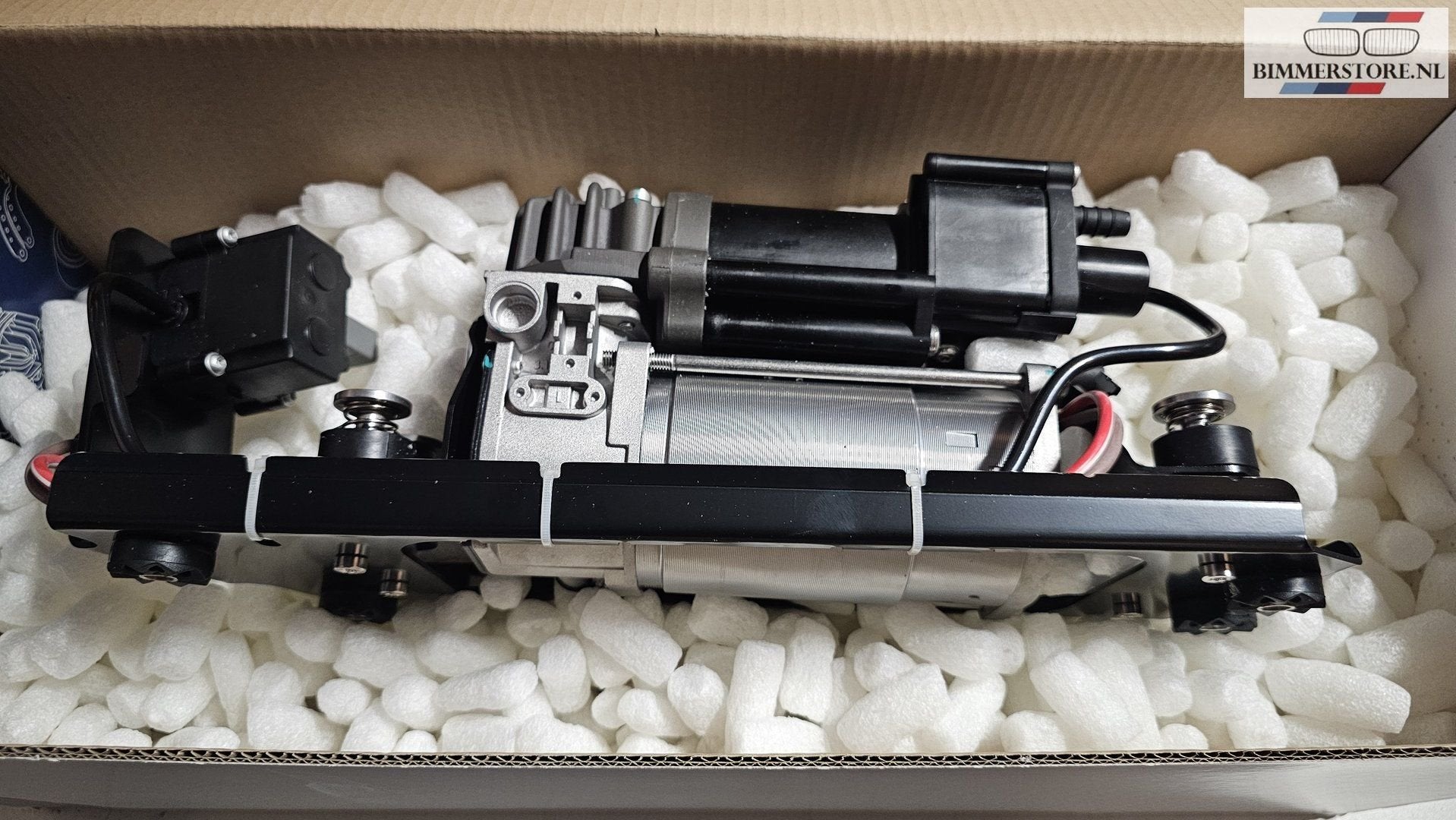 Luchtvering luchtpomp compressor BMW 5 / 7 serie F07 GT F11, Auto-onderdelen, Ophanging en Onderstel, Nieuw, Herkomst onderdeel bekend