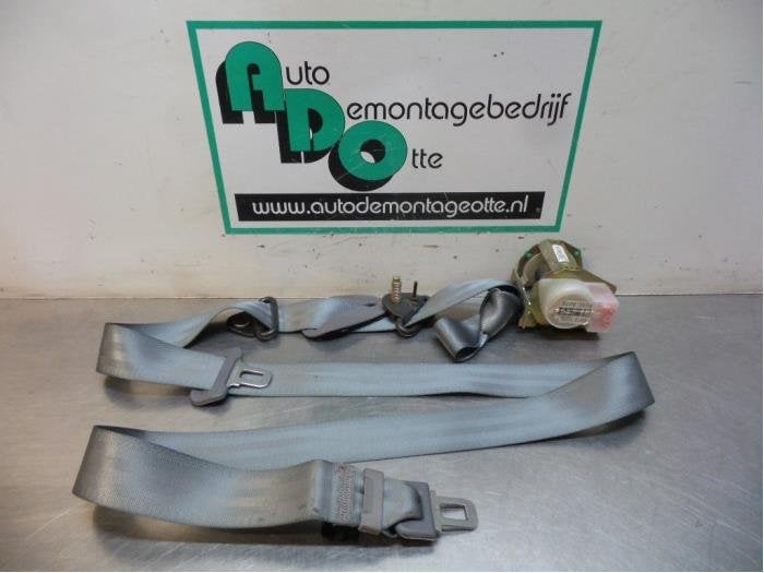 Ceinture de sécurité arrière centre d'un Hyundai Getz (Ge, -, 3 mois de garantie, Utilisé, Hyundai