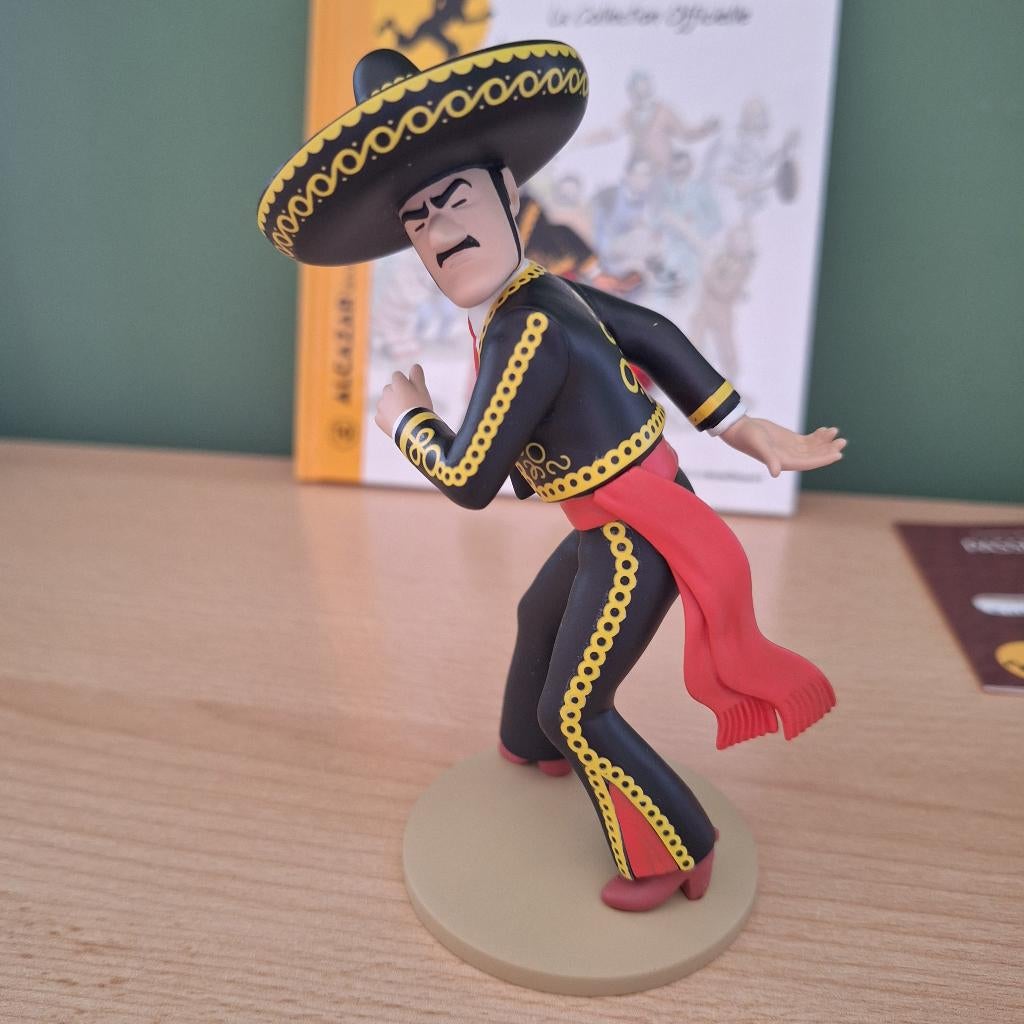 Figurine Général Alcazar+livre+certificat, Collections, Personnages de BD, Neuf, Statue ou Figurine, Tintin, Enlèvement ou Envoi
