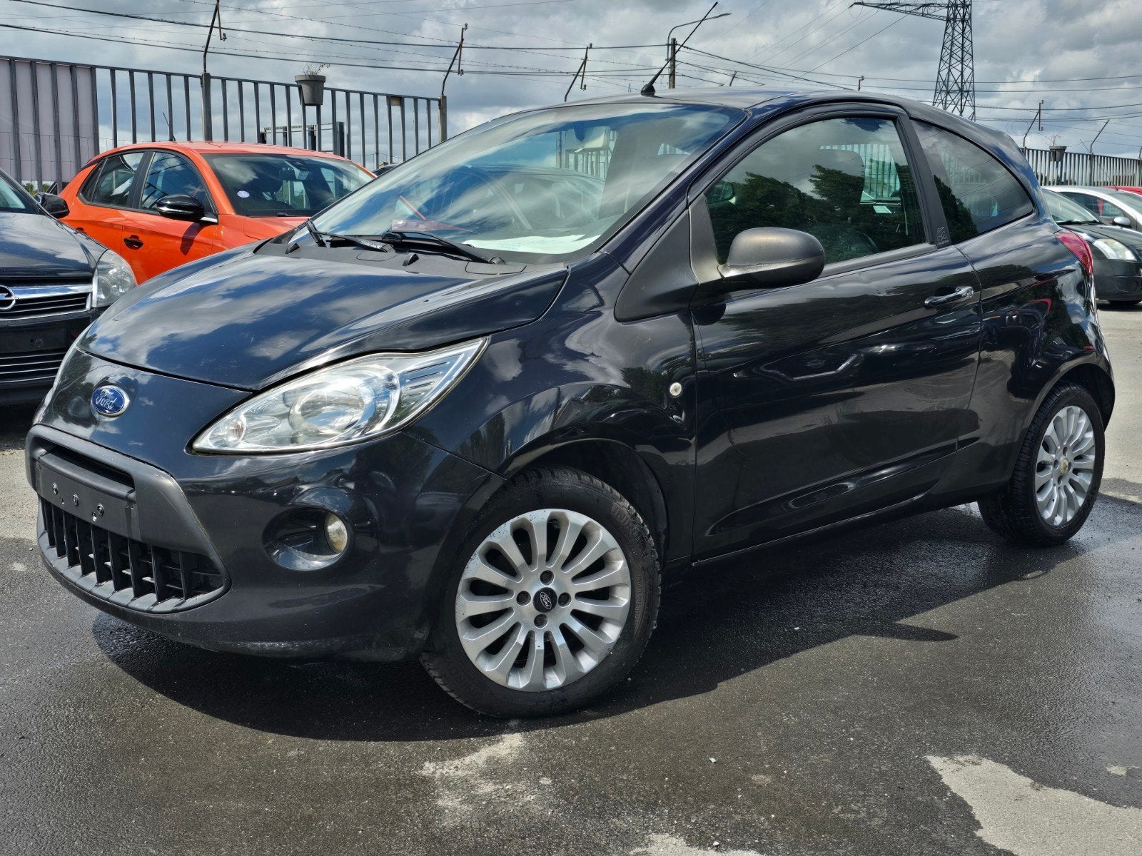 FORD KA 1200CC BENZINE 08/2010 168000 KM MET AIRCO, Autos, 1242 cm³, Achat, Entreprise, Ka