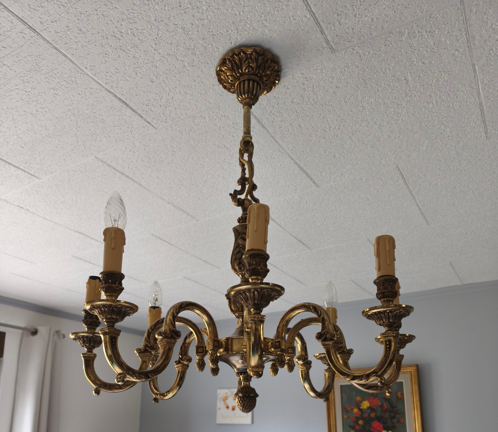 ancien lustre, Enlèvement