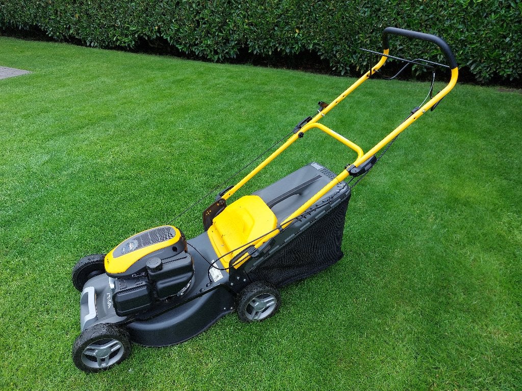 Stiga combi 48 S grasmaaier benzine, Ophalen, Cirkelmaaier, Gebruikt, Stiga