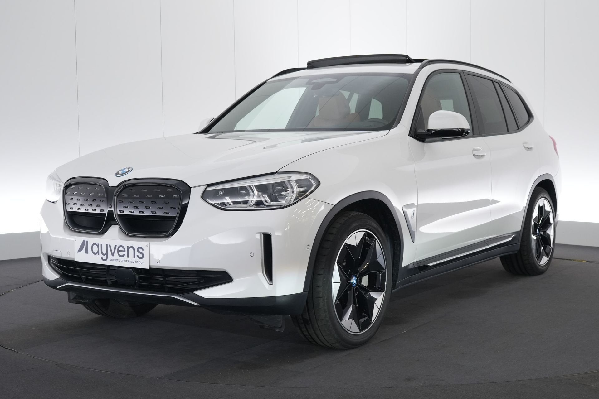 (2BEM104) BMW IX3, Achterwielaandrijving, Gebruikt, Wit, 5 deurs