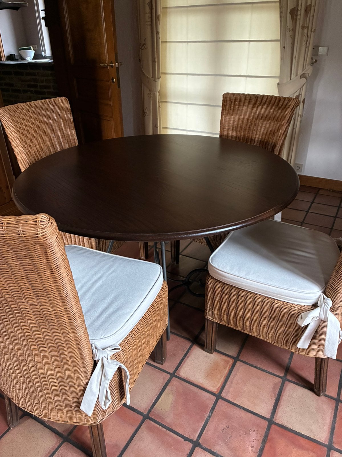 4 rieten stoelen, Ophalen, Bruin, Riet of Rotan, Zo goed als nieuw