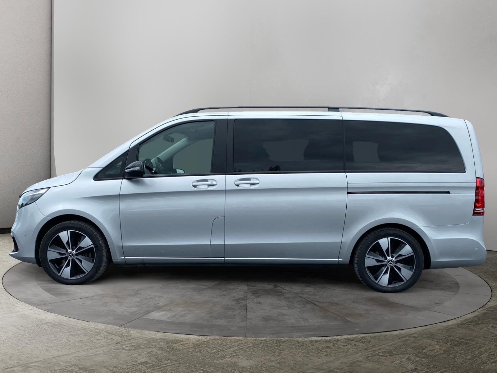 Mercedes-Benz V-klasse 220d Long Avantgarde, Auto's, Automaat, Dealer onderhouden, Gebruikt, 4 cilinders