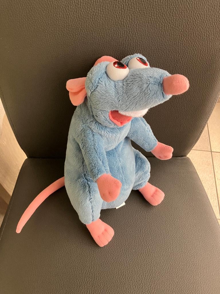 Knuffel Remy ( Ratatouille ) uit Disneyland, Ophalen of Verzenden, Overige figuren, Knuffel