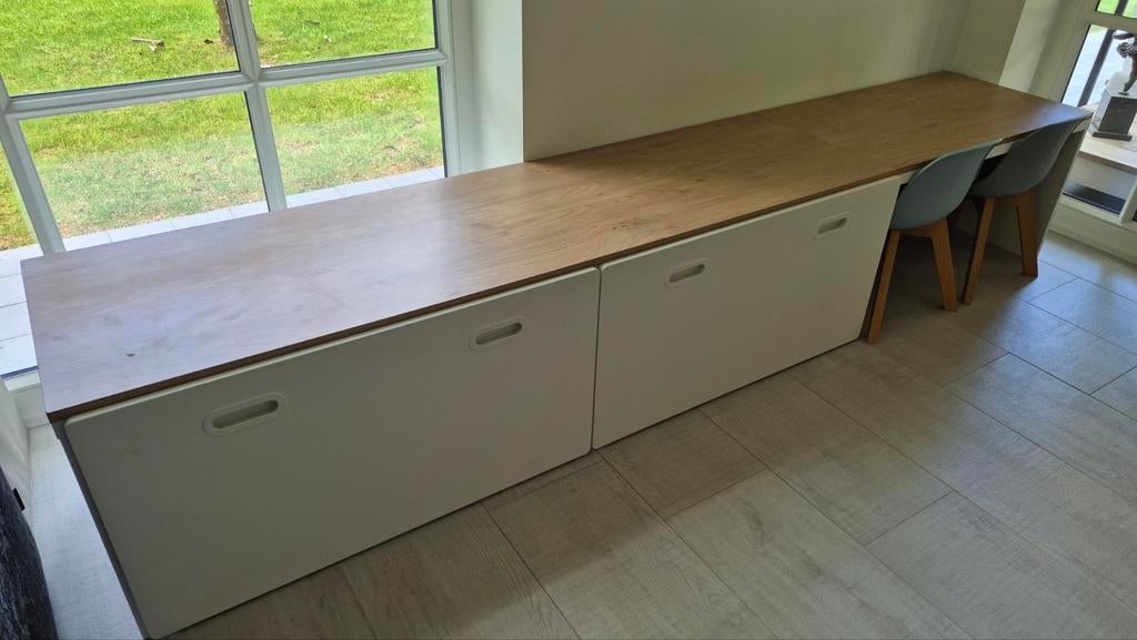 Speeltafel met kisten en 2 stoeltjes 270 x 50 x H50 cm, Huis en Inrichting, Ophalen, Gebruikt, 50 tot 75 cm, 200 cm of meer
