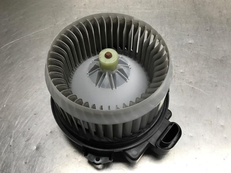 VENTILATEUR RADIATEUR MOTEUR Toyota Verso S, Utilisé, Toyota