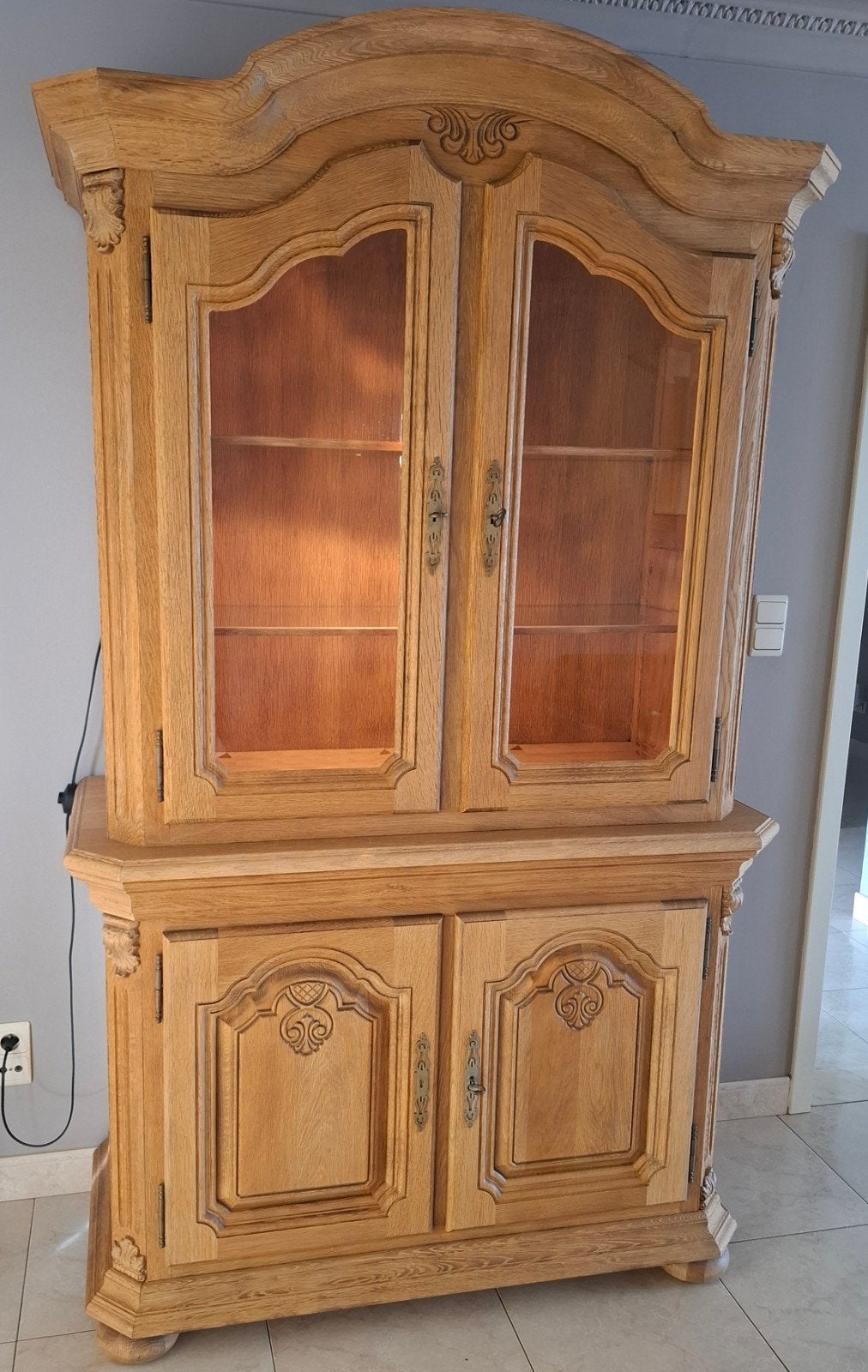 Eiken vitrinekast, Huis en Inrichting, Ophalen