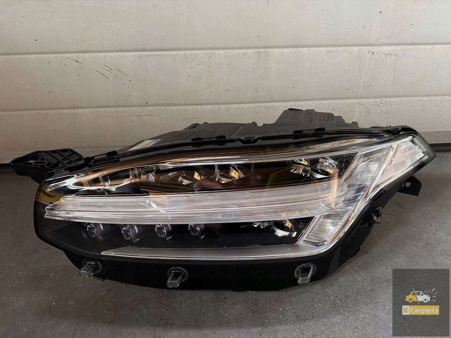 32228296, Volvo XC90 II VOLLEDIG LED-licht links LIFT, Auto-onderdelen, Gebruikt, Gunnar Engellaus vag 8
405 31  Gothenburg, SE