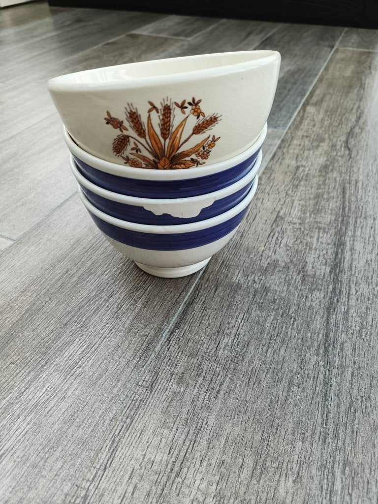 4 bols, Enlèvement ou Envoi, Utilisé, Tasse(s) et/ou soucoupe(s)
