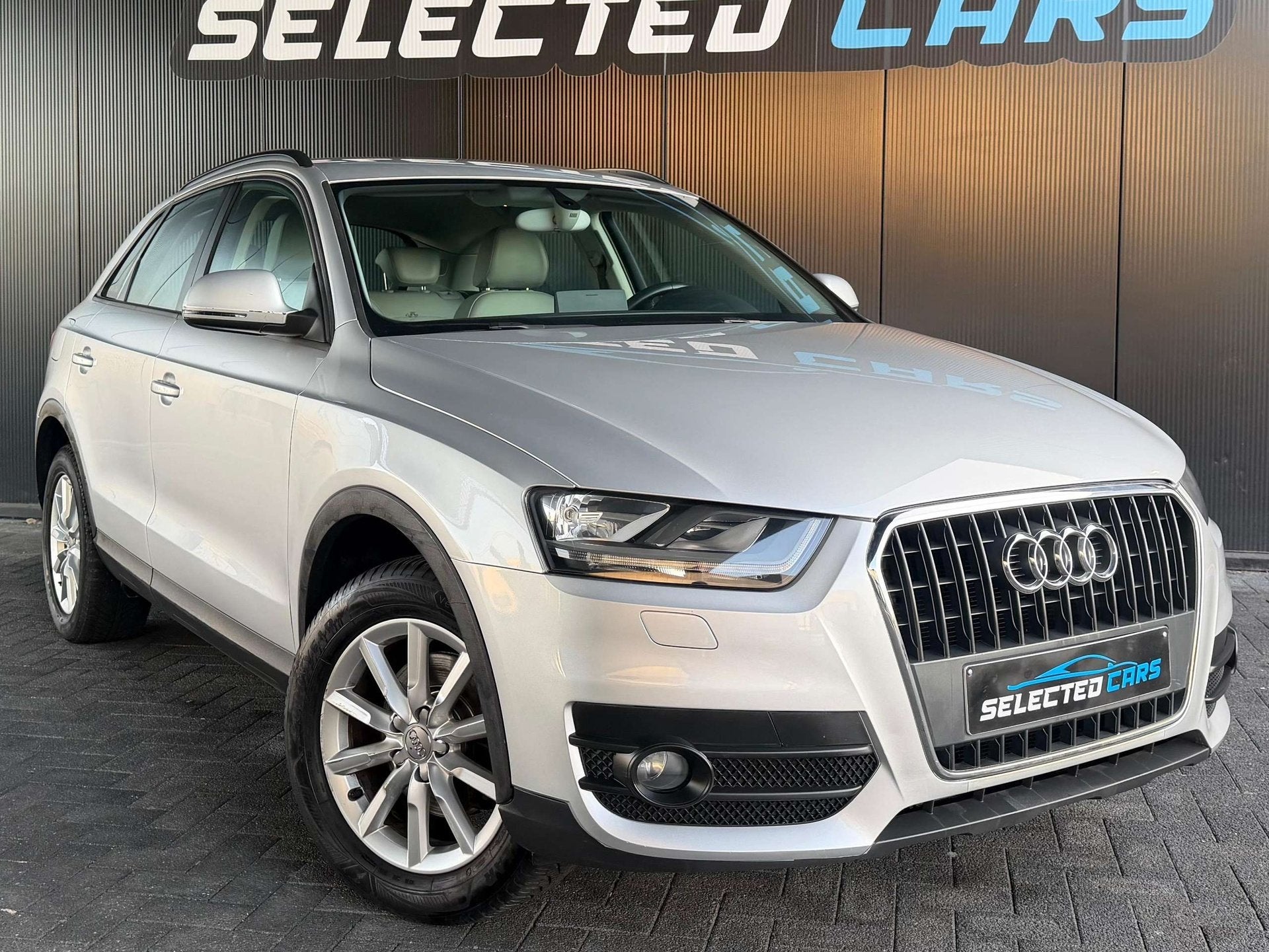 Audi Q3 Q3 1.4 TFSI, Auto's, https://public.car-pass.be/vhr/0a94f860-5c9a-404c-b0ee-c7611904e8c8, Euro 5, Gebruikt, 110 kW